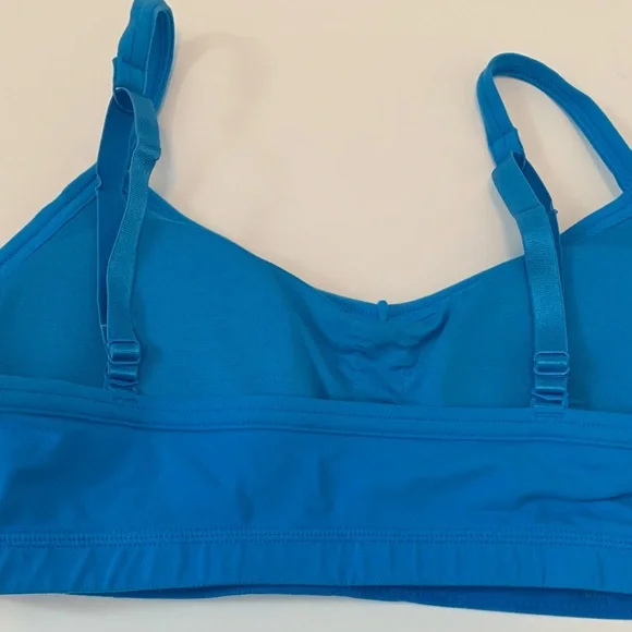 Lucy blue sports bra - convertible straps - size large - Picture 3 of 3